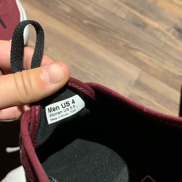 Souliers - Picture 3 of 3